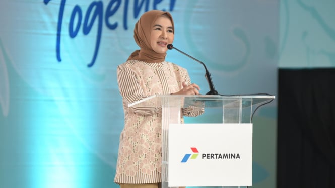 6638cfa5c40b3-direktur-utama-pertamina-nicke-widyawati_665_374.jpg