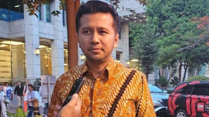 6567238515d32-emil-dardak-juru-bicara-cawapres-gibran-rakabuming-raka_665_374.jpg