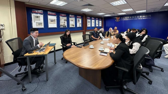 6891c5ff5ea98-ditipid-ppa-dan-ppo-bareskrim-tingkatkan-kerja-sama-dengan-kepolisian-hong-kong_665_37.jpeg