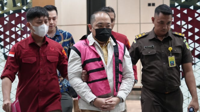 689d6beecce4b-dirut-sritex-iwan-kurniawan-lukminto_665_374.jpg