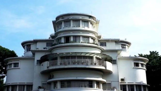 68bc4f4144a36-vila-isola-gedung-rektorat-universitas-pendidikan-indonesia-upi_665_374.jpg